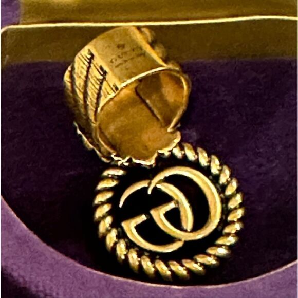 RAREπβπ―% Authentic Gucci Antique Lion Head GG Ring β¨ - Picture 8 of 10